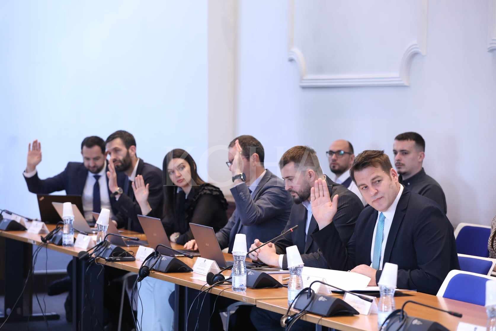 Komisioni për Buxhet miraton kërkesën e KQZ-së për mjete shtesë