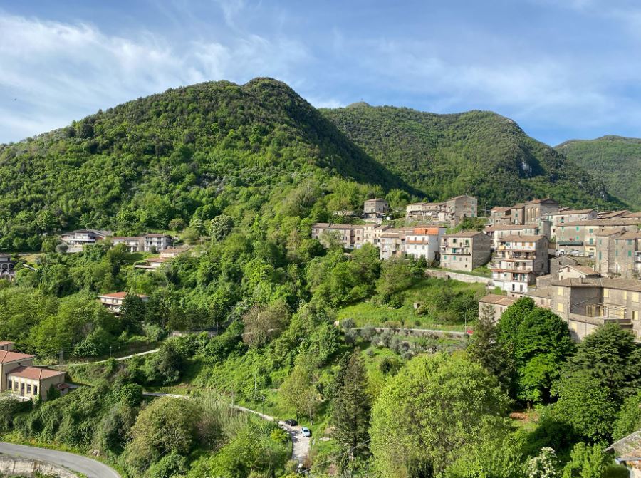 Fshati italian Patricia, po lufton shitjen e shtepive per nje euro