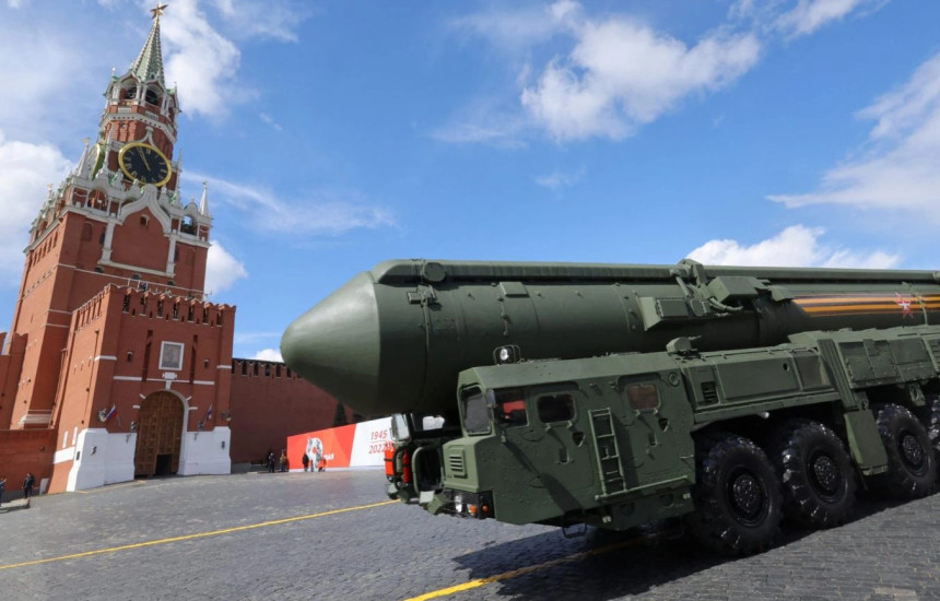 Rusia dhe arma bërthamore