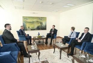 Shaip Kamberi - Albin Kurti