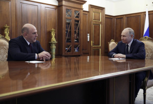 Vladimir Putin dhe Mikhail Mishustin