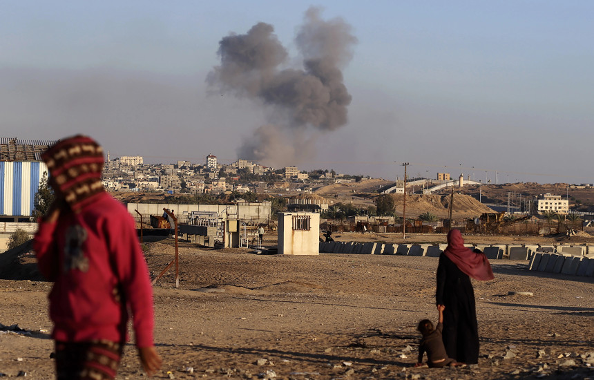 Bombardimet izraelite në Rafah