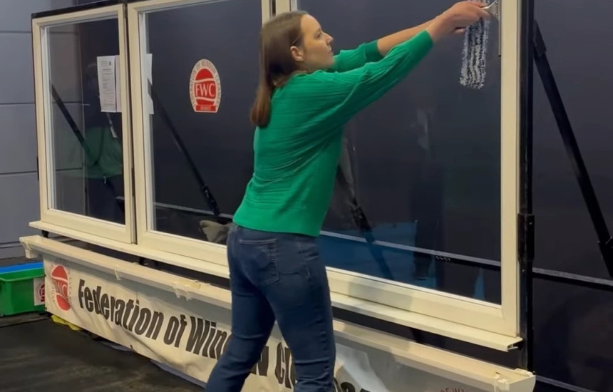 Pastrimi i dritareve