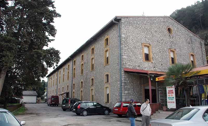 Objekti i Monopolit të Duhanit në Tivar