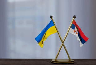Ukraina dhe Serbia - flamujt