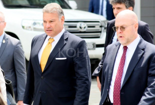 Gabriel Escobar & Jeffrey Hovenier