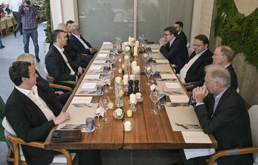 Albin Kurti në Mal të Zi