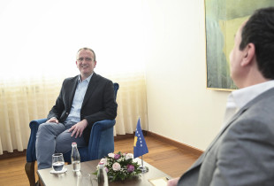 Albin Kurti & Arben Taravari