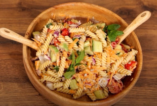 Sallatë me pasta