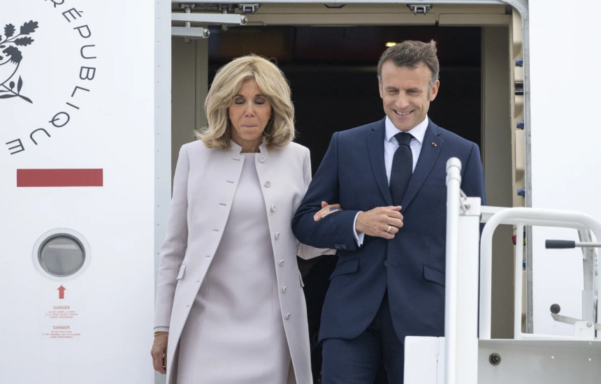 Emmanuel Macron me Brigitte Macron