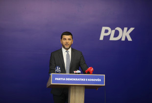Memli Krasniqi - kryetar i PDK-së