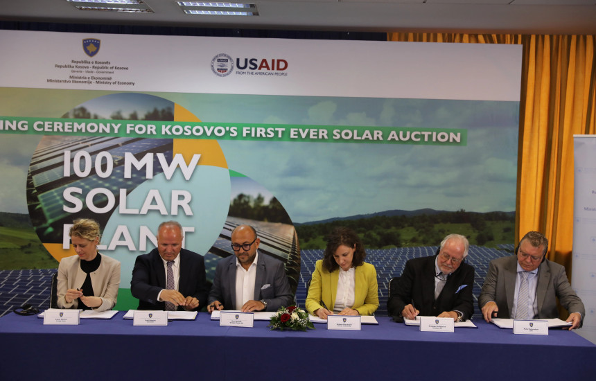 Nënshkrimi i marrëveshjes për ankandin solar