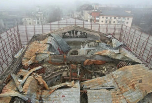 Objekti i shkatërruar i Teatrit të Mariupolit (Foto: Reuters)