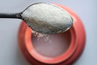 Konsumimi i sheqerit të tepërt paraqet probleme shëndetësore