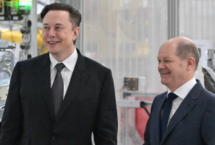 Elon Musk & Olaf Scholz