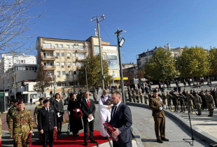 Përkujtimi i ushtarëve britanikë të rënë gjatë shërbimit në Kosovë