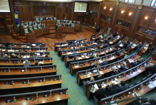 Seanca e Kuvendit te Kosoves, ne foltore Besnik Tahiri