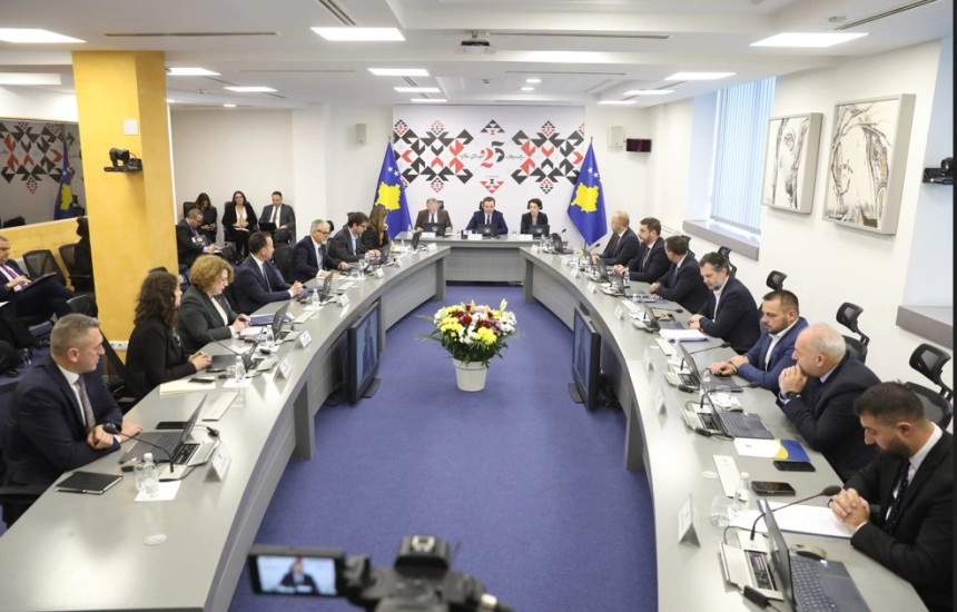 Mbledhja e Qeverise se Kosoves (Foto: Driton Paçarada)