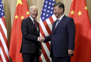 Xi Jinping me Joe Bidenin