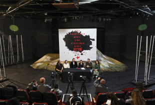 Këshilli Grevist i Shoqatës Sindikale të Artistëve të Teatrit Kombëtar të Kosovës (Foto: Driton Paçarada”