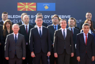 Albin Kurti - Hristijan Mickoski - mbledhja e qeverise se Kosoves dhe Maqedonise se Veriut