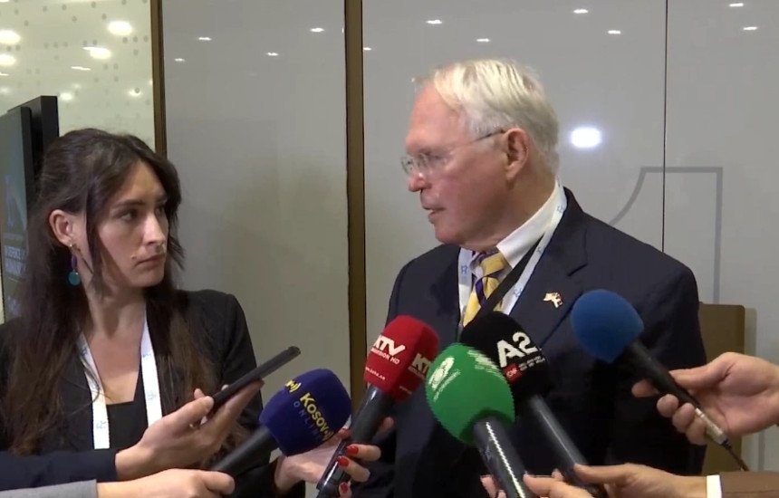 Ambasadori i Shteteve të Bashkuara të Amerikës në Beograd, Christopher Hill