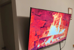 Thirri zjarrfikësit për zjarr në banesën e fqinjit, del se zjarri ishte pamje televizive