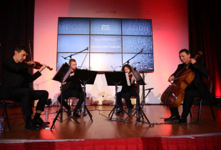Festivali i Kompozitorëve Kosovarë sapo ka hapur kapitullin e parë me “Kompozitorët e karrierës”, koncerti i cili ka ardhur edhe si dëshmi e asaj se veprat marrin frymë kur interpretohen para publikut