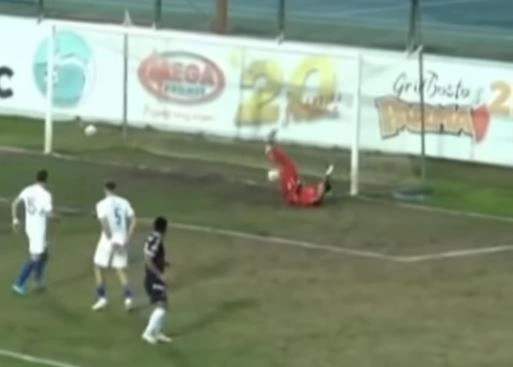 Tjetër gol qesharak në kampionatin e Malit të Zi