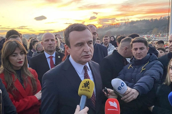 Albin Kurti - Prekaz