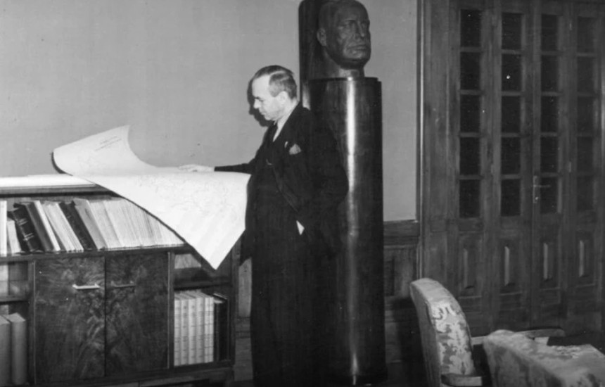 Mustafa Merlika-Kruja (1887 - 1958)