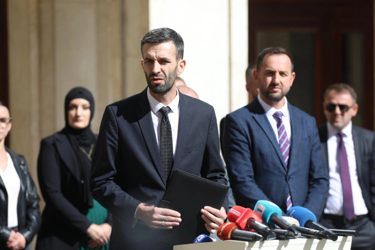 Rrahmani  Kurti dhe VV ja synojnë eliminimin politik të Osmanit  Kosova po rrëshqet drejt diktaturës