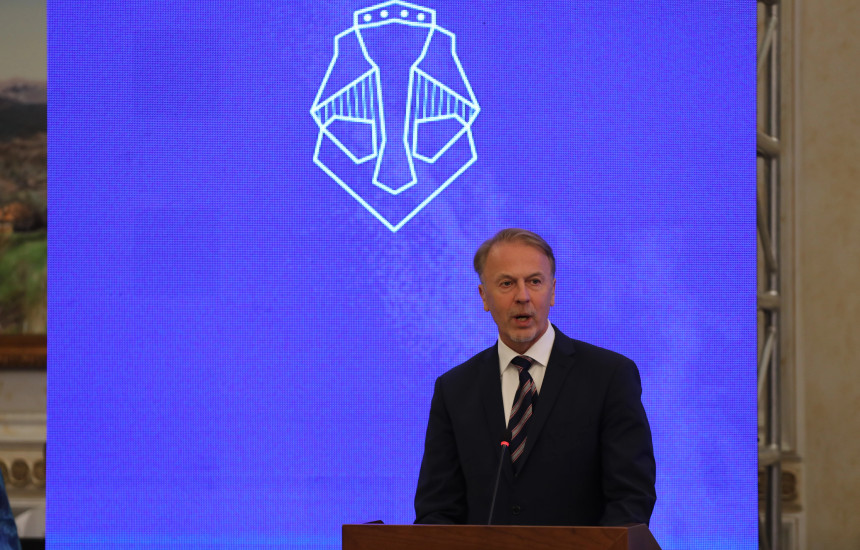 Aivo Orav - shefi i Zyres se BE-se ne Kosove