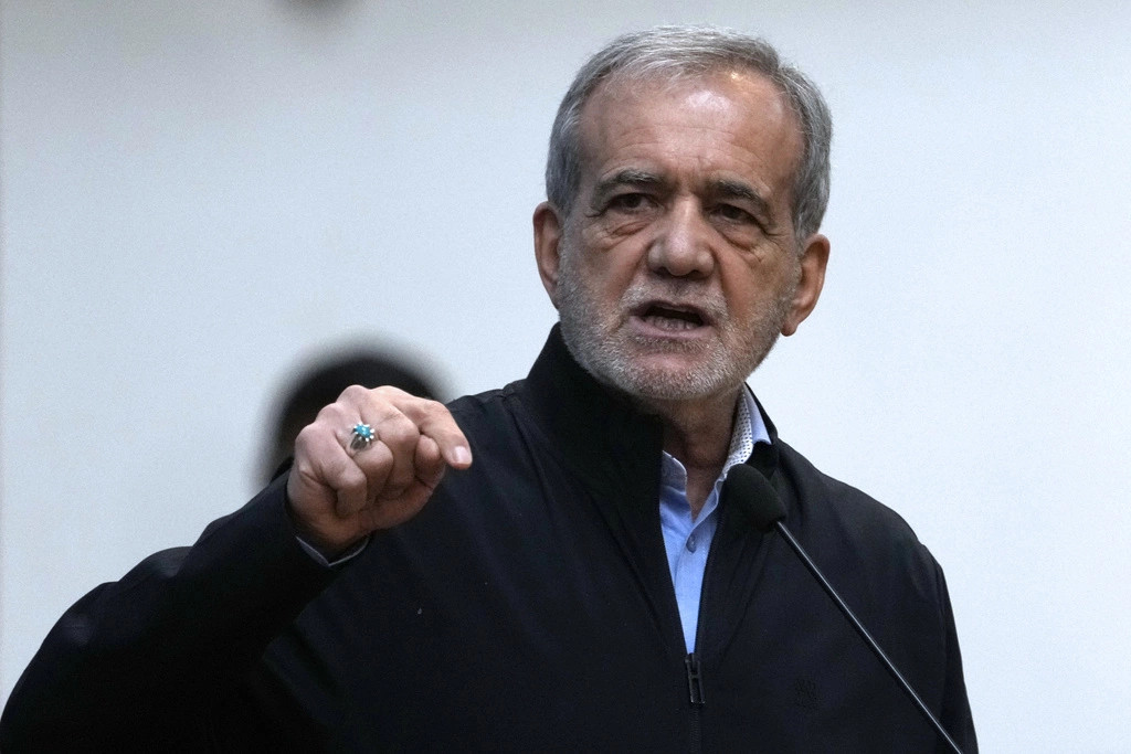 Mbi 14 milionë iranianë janë gati të vdesin për të mbrojtur atdheun  thotë presidenti i Iranit