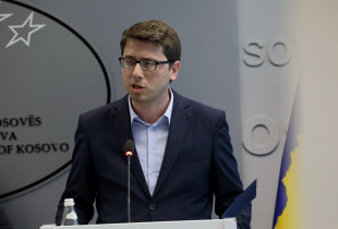 Hekuran Murati ne konference per media (Foto: Alban Bujari)