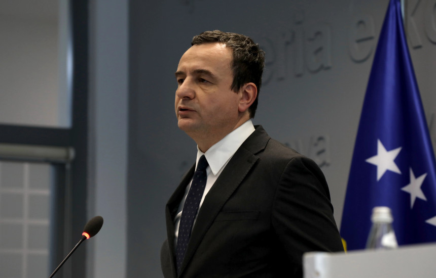 Albin Kurti ne konference per media (Foto: Alban Bujari)