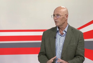 Profesori i ekonomisë në Universitetin e Prishtinës, Berim Ramosaj