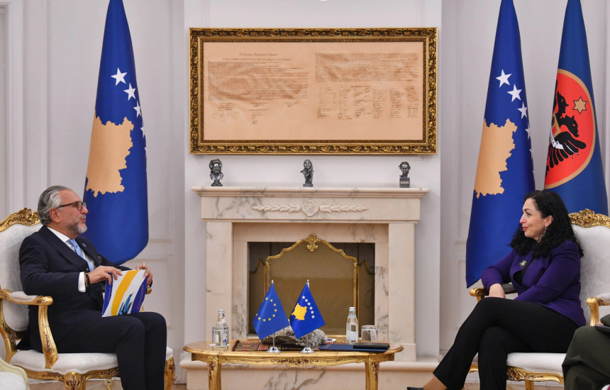 Presidentja Vjosa Osmani, ka pritur të martën në takim shefin e EULEX-it, Giovanni Pietro Barbano