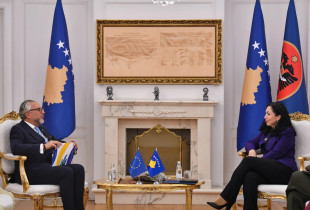 Presidentja Vjosa Osmani, ka pritur të martën në takim shefin e EULEX-it, Giovanni Pietro Barbano