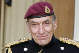 Gjenerali Mike Jackson