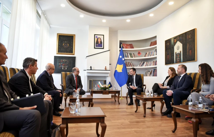 Ministri i Kultures i Bullgarise, Nayden Todorov, ne takim me ministrin e Kultures se Kosoves, Hajrulla Çeku