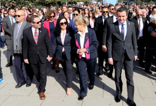 Ecja per vetedijesim ndaj kancerit te gjirit