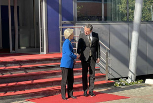 kurti - Leyen