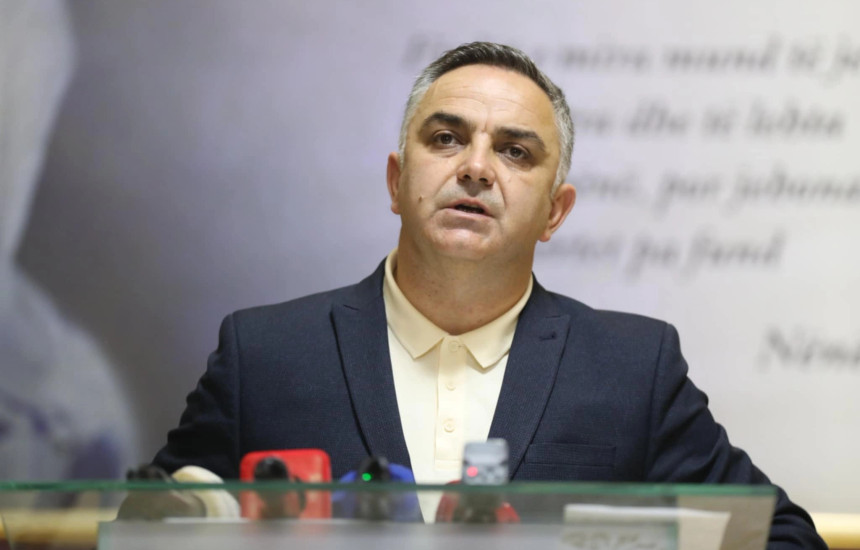 Besnik Tahiri - konference per media