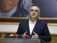 Shefi i Grupit Parlamentar te AAK-se, Besnik Tahiri