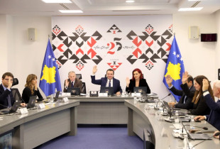 Mbledhja e Qeverise se Kosoves gjate te cilit u miratua projektbuxheti (Foto: Driton Paçarada)