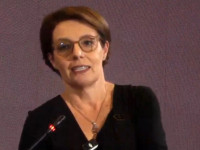 Donika Gervalla - Schwarz ne forumin e Bledit