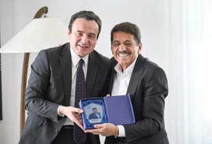 Albin Kurti dhe Sabri Fejzullahu