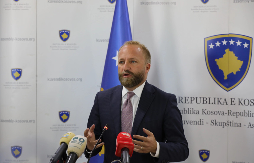 Shefi i deputetëve të Partisë Demokratike të Kosovës, Abelard Tahiri