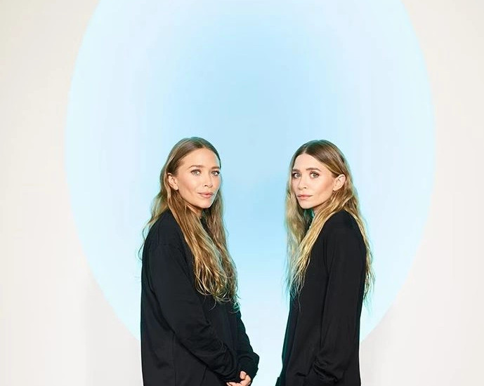 Pse njerëzit vishen me ngjyrë të zezë?